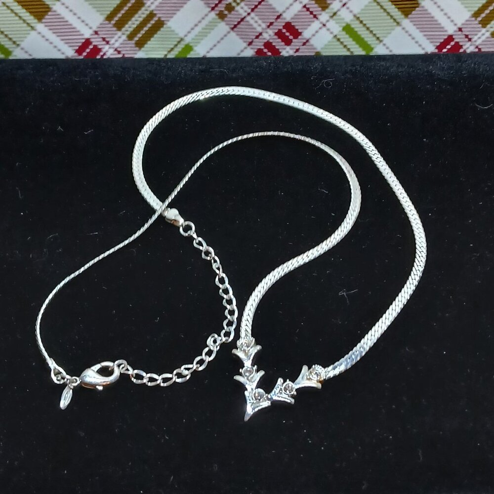 Vintage Avon Silver Tone Necklace & Earrings Costume Jewelry Set #23W